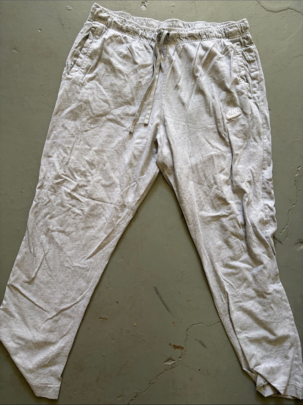 Nike Light Gray Men's Fleece Joggers with Drawstring